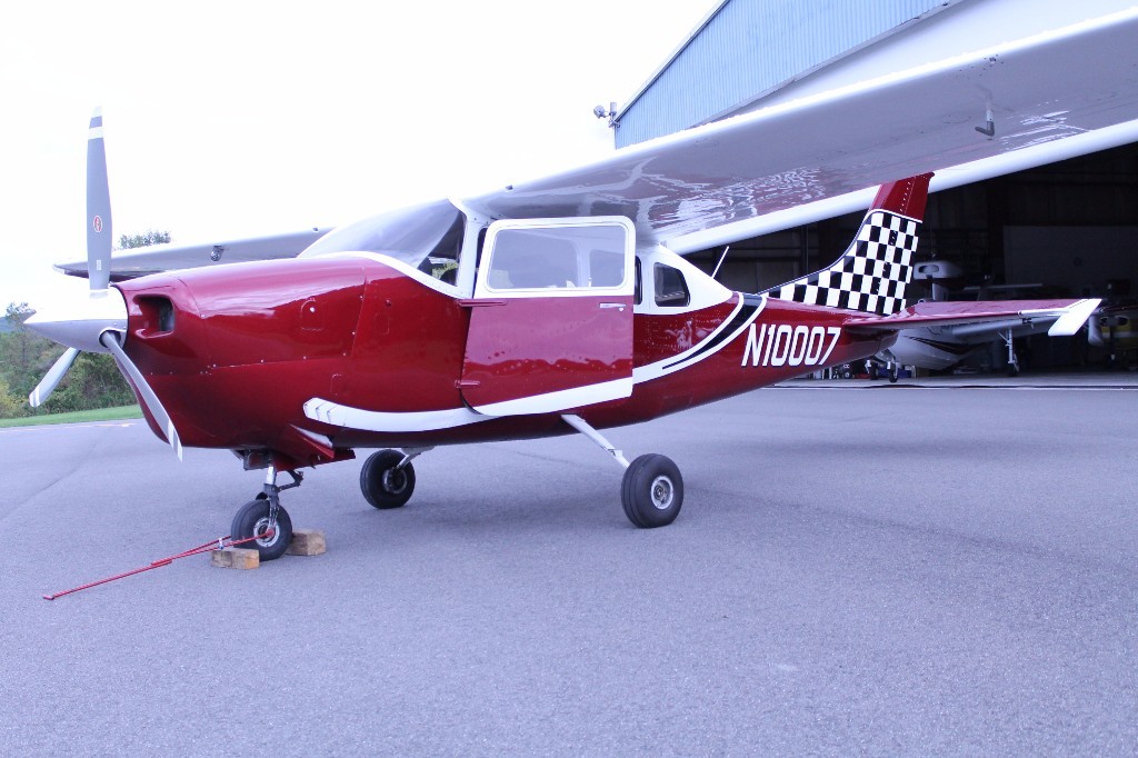 1967 Cessna 210G photo 1